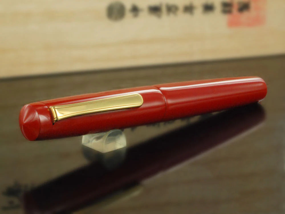 Nakaya Writer Piccolo Shu Fountain Pen, Ebonite Urushi lacquer