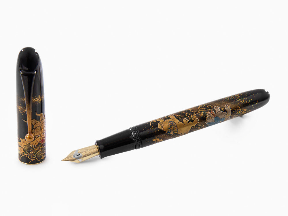 Namiki Yukari Royale Lioness and cubs Fountain Pen, Urushi lacquer