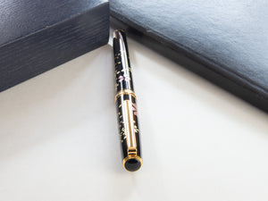 Platinum Kanazawa Maki-e Swirling Petals of Cherry Blossoms Fountain Pen