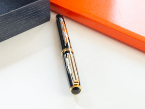 Platinum Kanazawa Maki-e  Red Mt. Fuji Fountain Pen